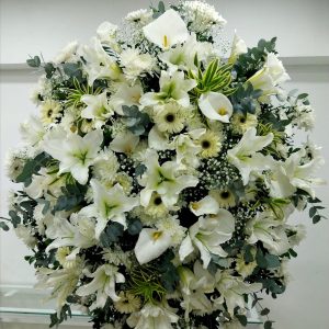 Coroa de Flores(Preço de Coroas são consultados no WhatsApp)