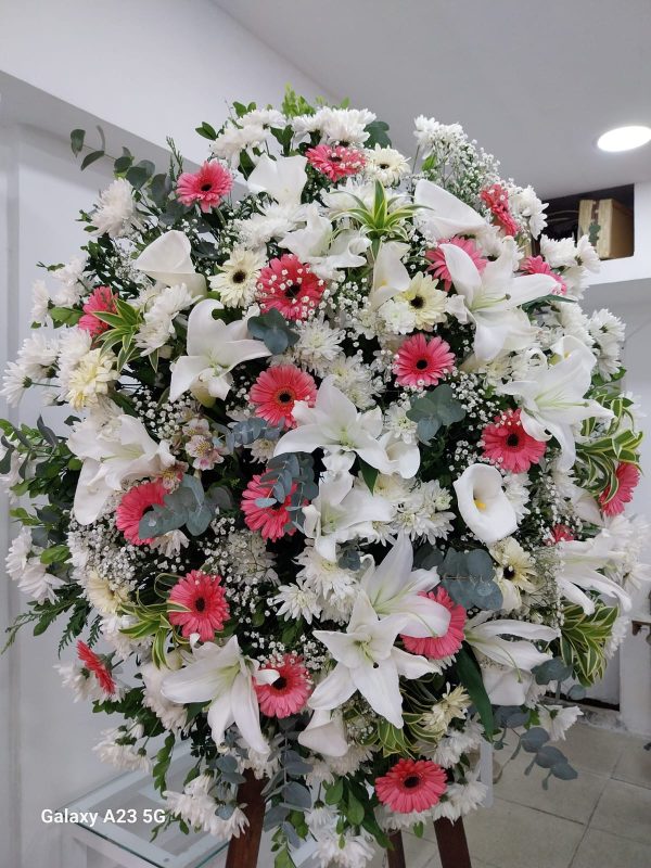 Coroa de Flores(Preço de Coroas são consultados no WhatsApp)