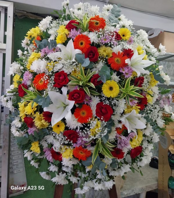 Coroa de Flores(Preço de Coroas são consultados no WhatsApp)