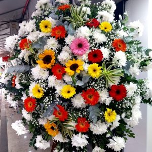 Coroa de Flores(Preço de Coroas são consultados no WhatsApp)