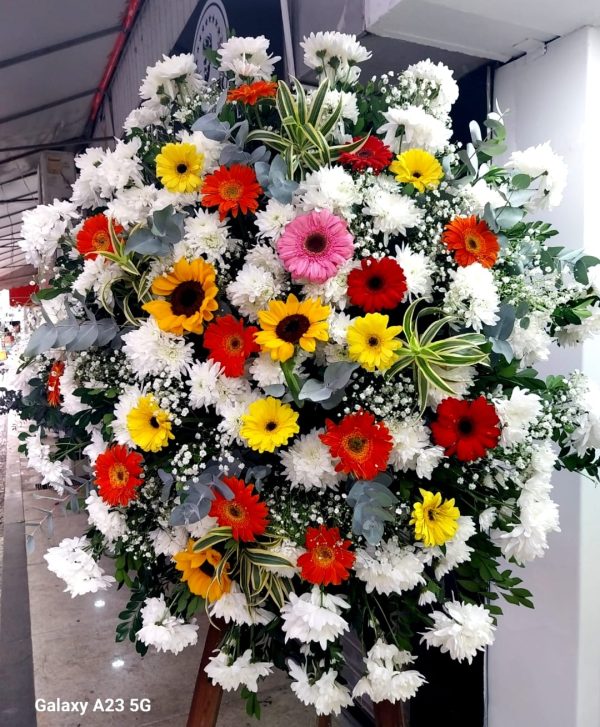 Coroa de Flores(Preço de Coroas são consultados no WhatsApp)