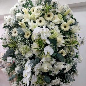 Coroa de Flores(Preço de Coroas são consultados no WhatsApp)