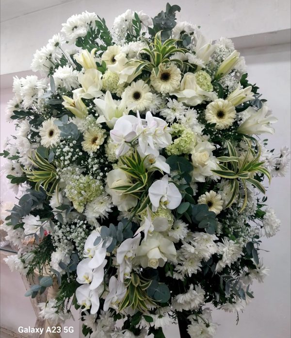 Coroa de Flores(Preço de Coroas são consultados no WhatsApp)